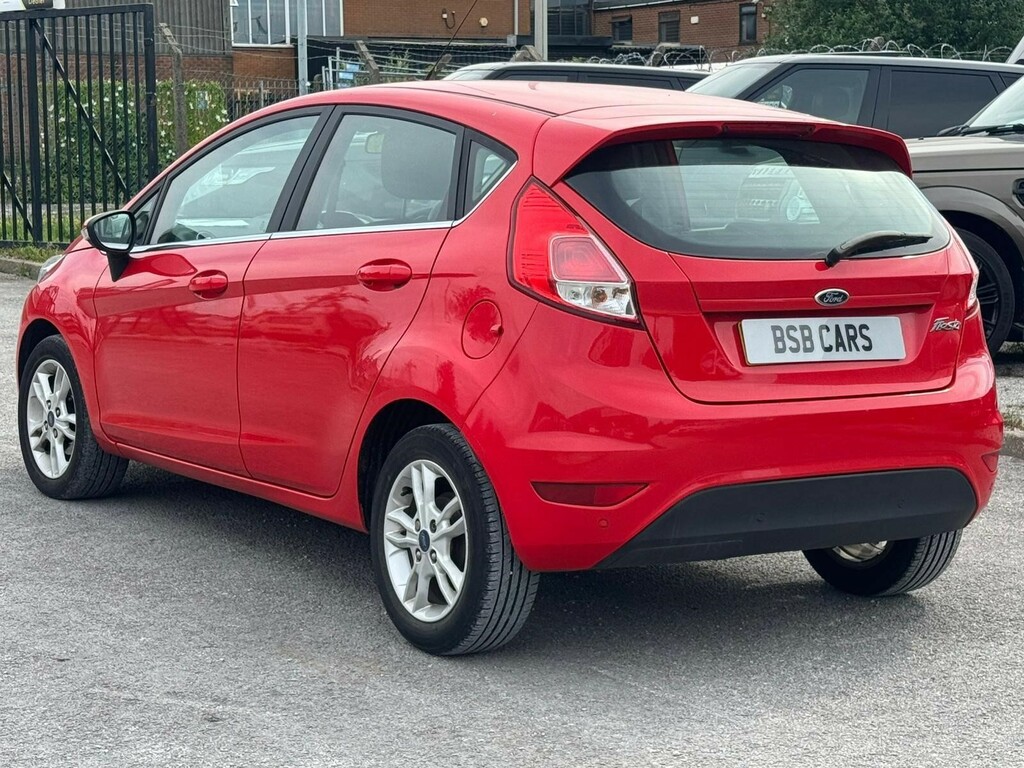 Ford Fiesta 1.25 Zetec Euro 6 Red #4