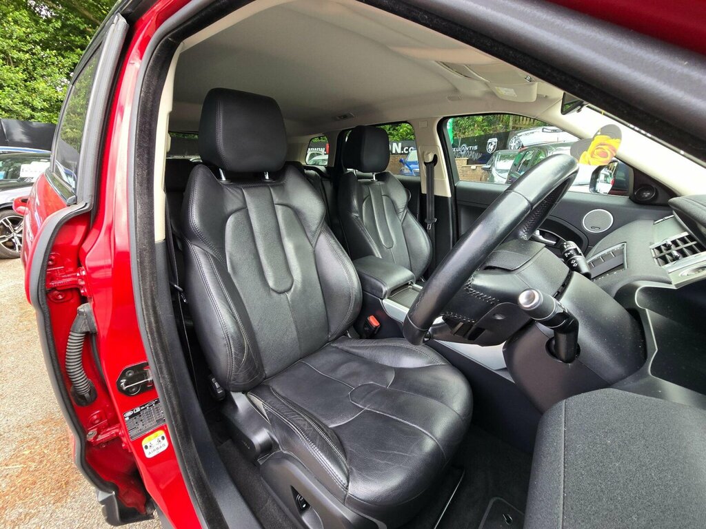 Land Rover Range Rover Evoque 2.2 Sd4 Dynamic 190 Bhp Red #14