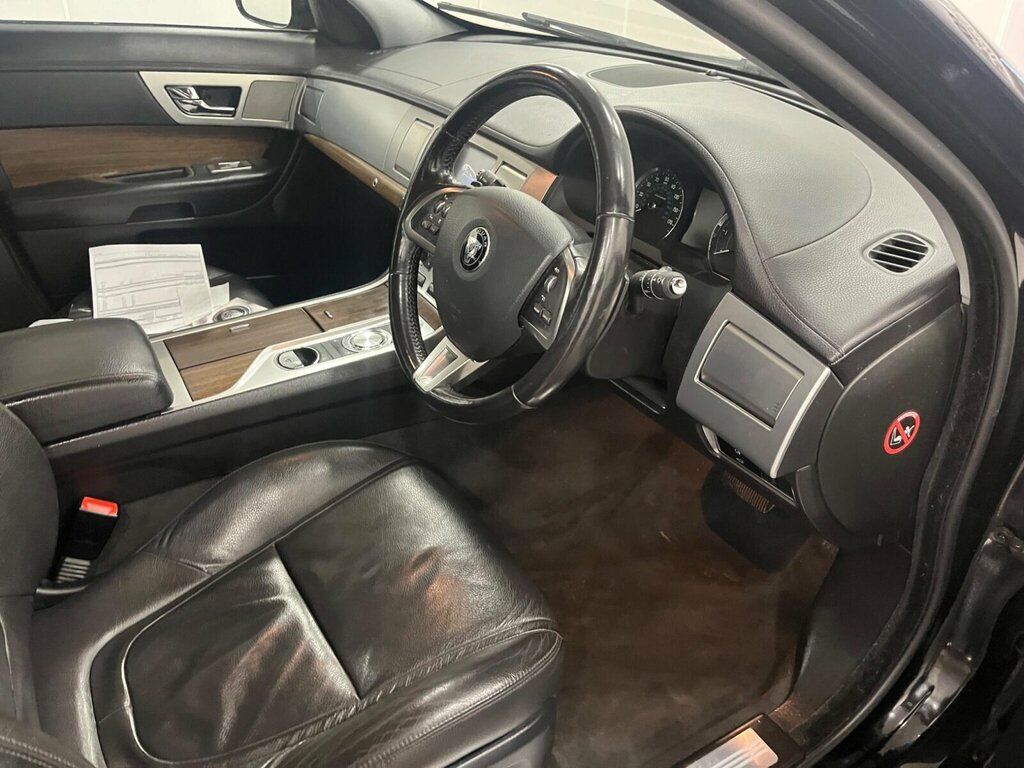 Jaguar XF Premium Luxury 2.2 D Black #39