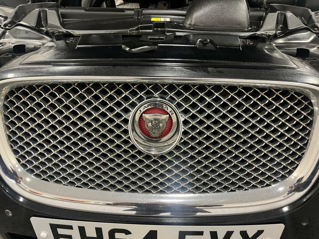 Jaguar XF Premium Luxury 2.2 D Black #36