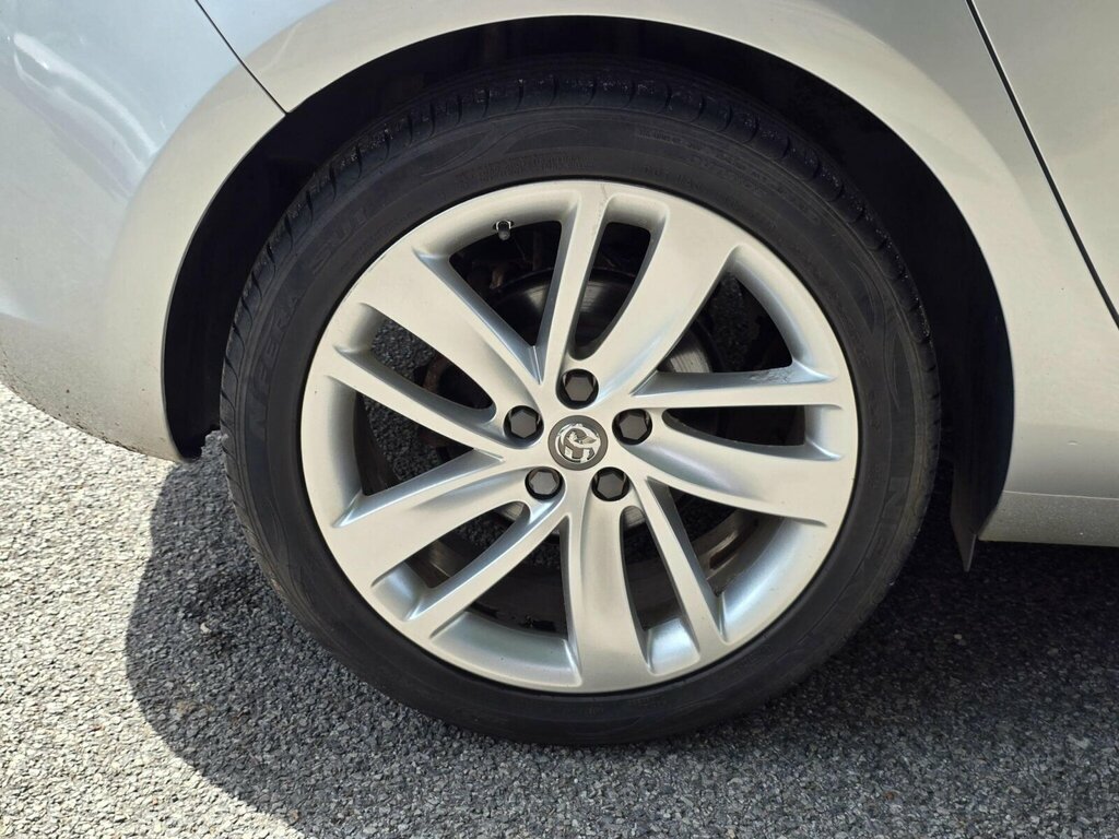 Vauxhall Astra Hatchback Silver #30