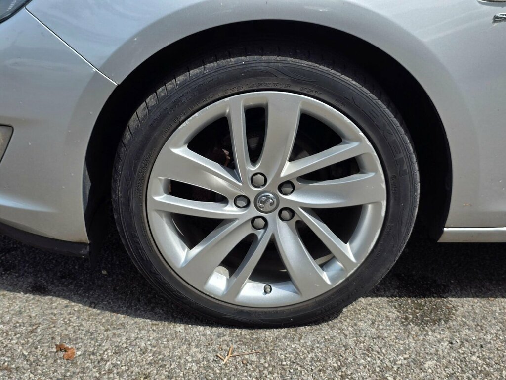 Vauxhall Astra Hatchback Silver #32