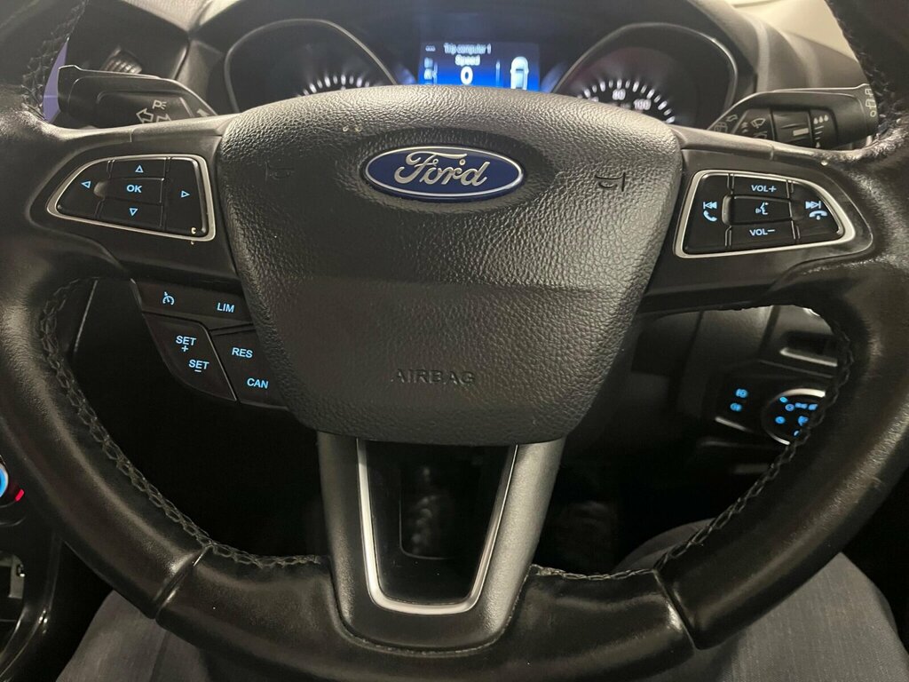 Ford Focus 1.6 Tdci Zetec Euro 5 Ss Red #31