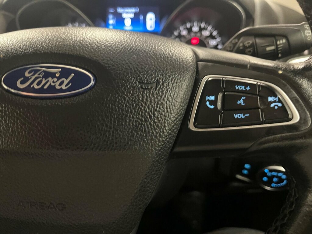 Ford Focus 1.6 Tdci Zetec Euro 5 Ss Red #20