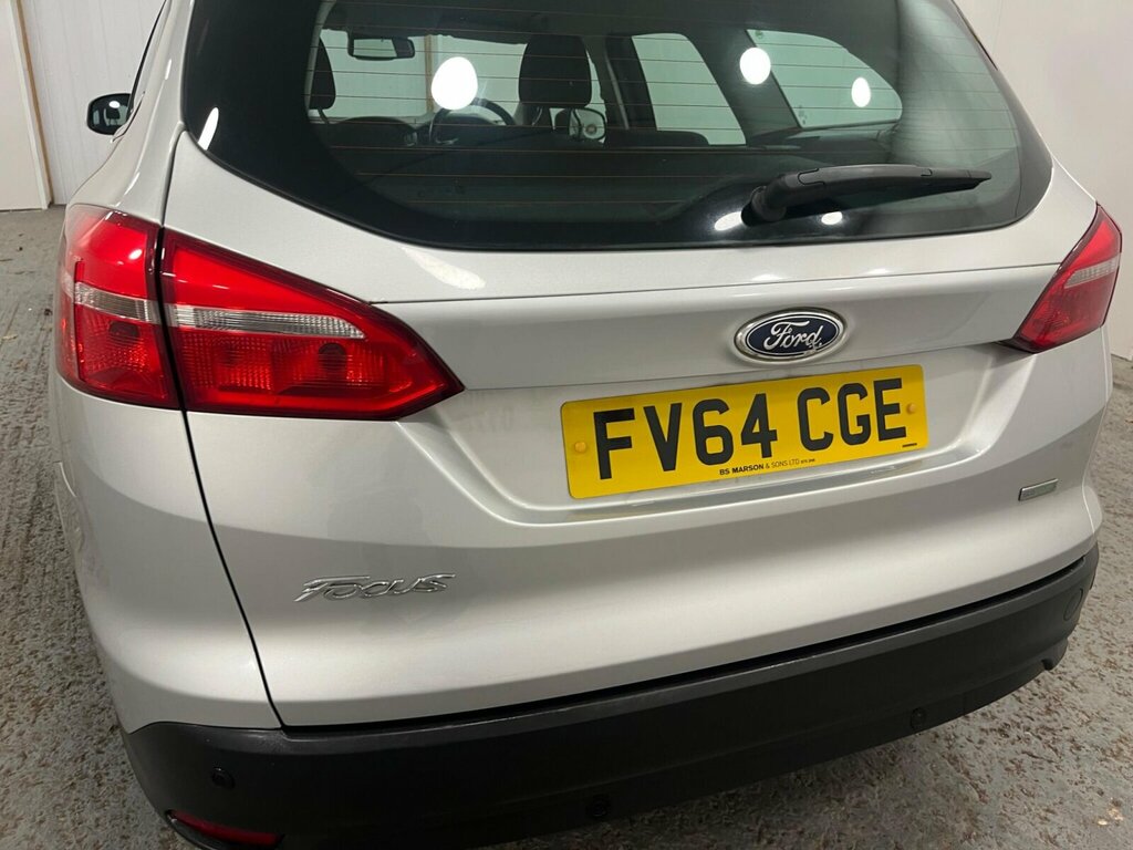 Ford Focus 1.6 Tdci Zetec Euro 5 Ss Red #11