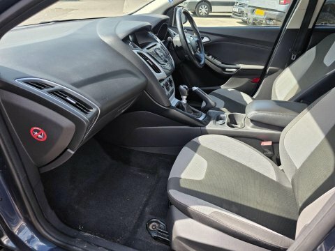 Ford Focus 1.6 Tdci Zetec LM14PKF #2