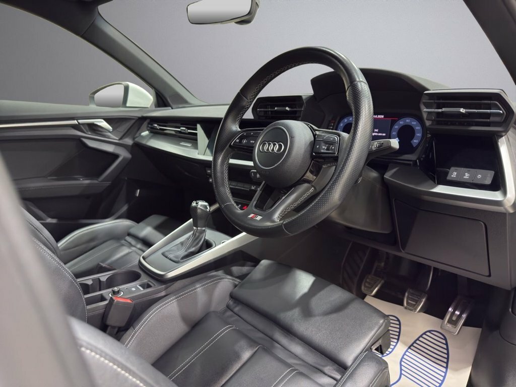 Audi A3 1.5L S Line LR22VYY White #2