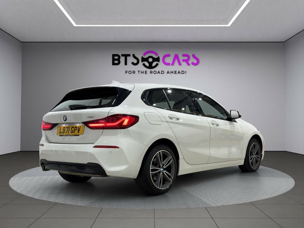BMW 1 Series 1.5L Sport LB71GPV White #3