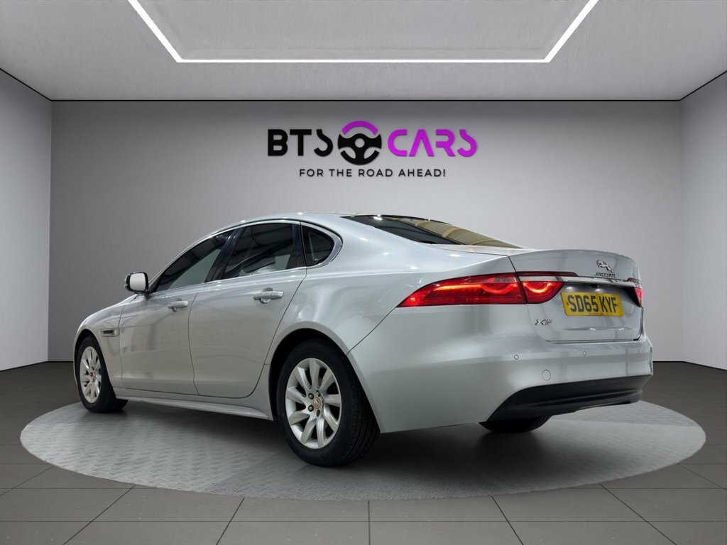 Jaguar XF 2L Prestige Silver #6