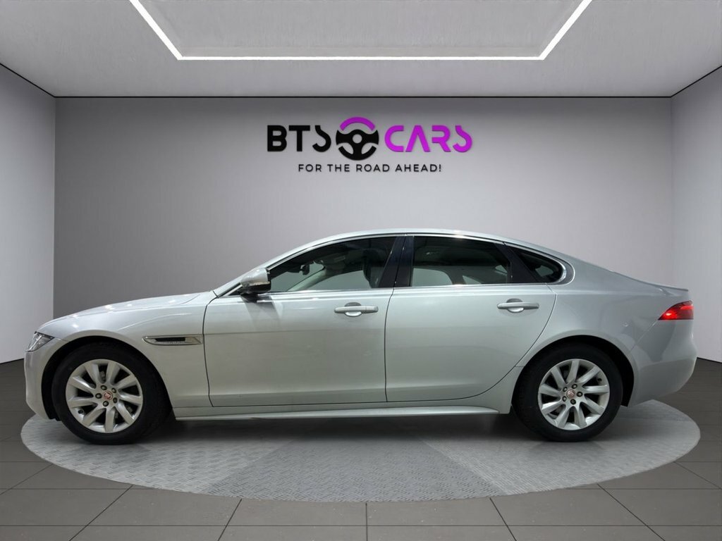 Jaguar XF 2L Prestige Silver #5