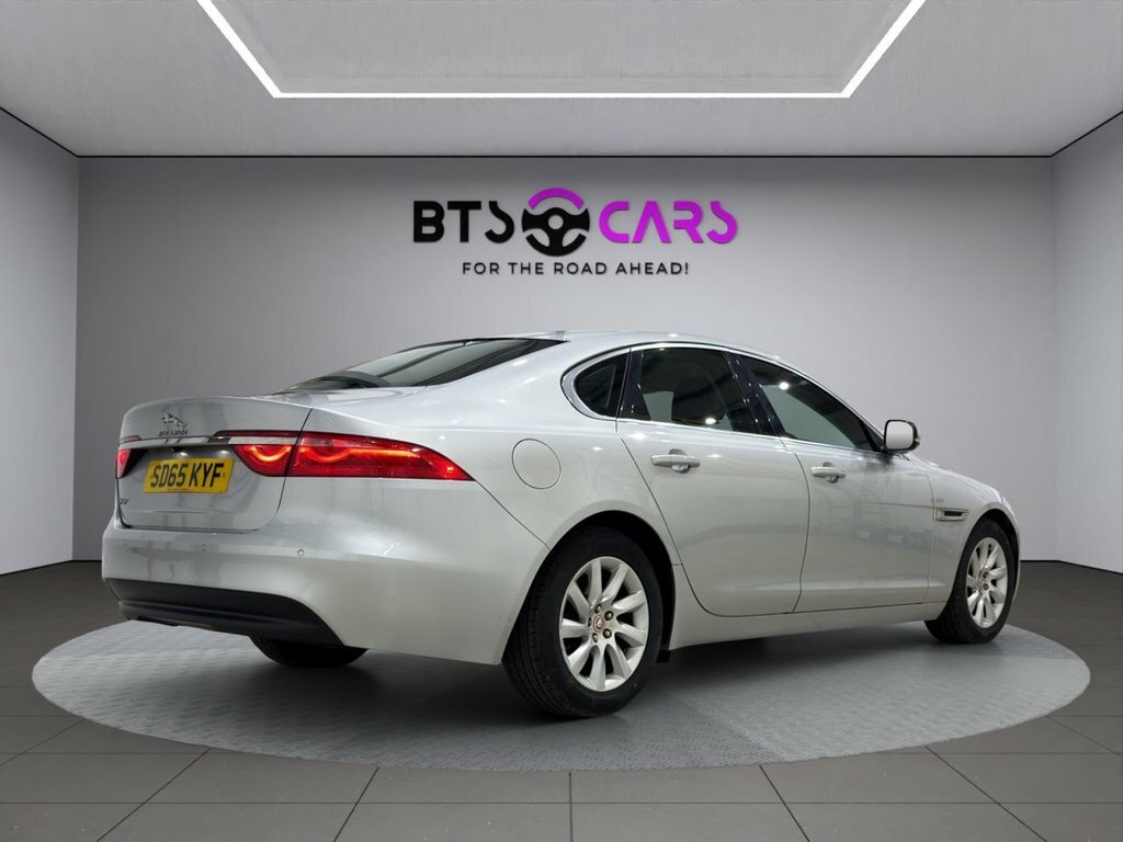 Jaguar XF 2L Prestige Silver #3