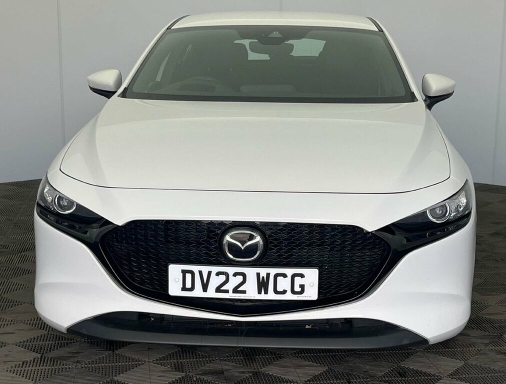 Mazda 3 2L Se-l White #4