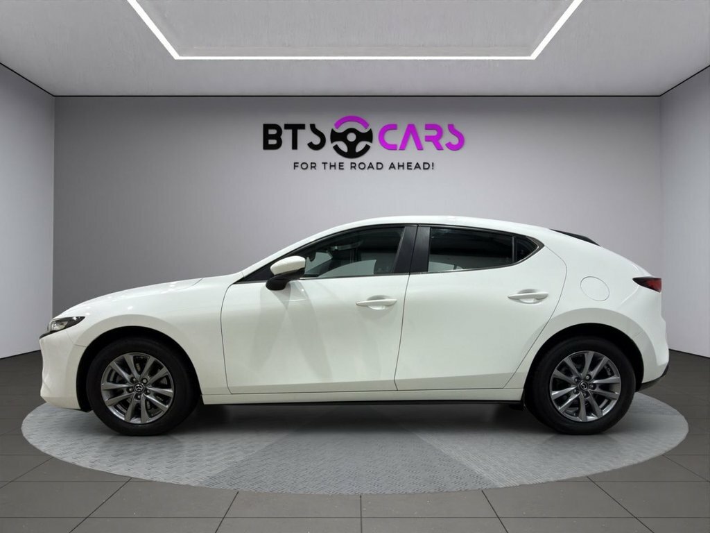 Mazda 3 2L Se-l DV22WCG White #5