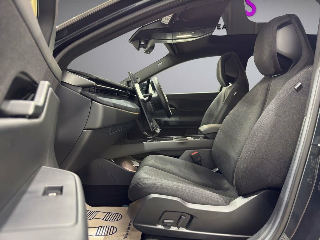 Fisker Ocean EV Estate White #14