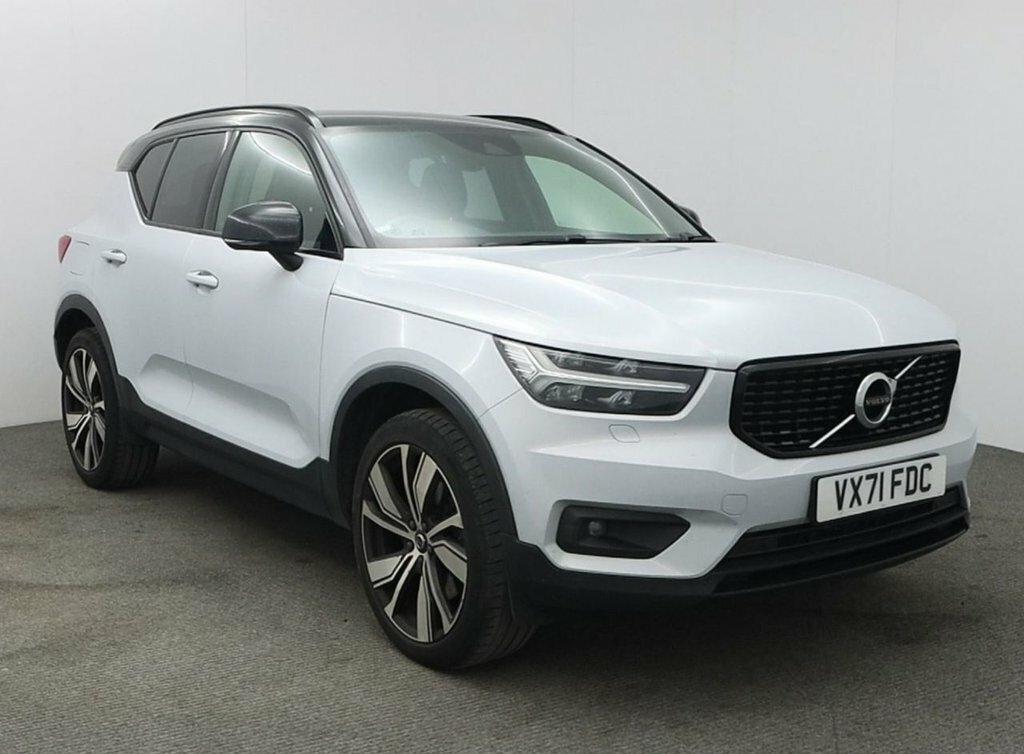 Volvo XC40 1.5L R-design Pro Silver