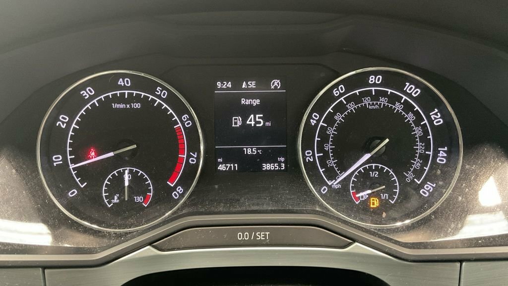 Skoda Superb Brown #9