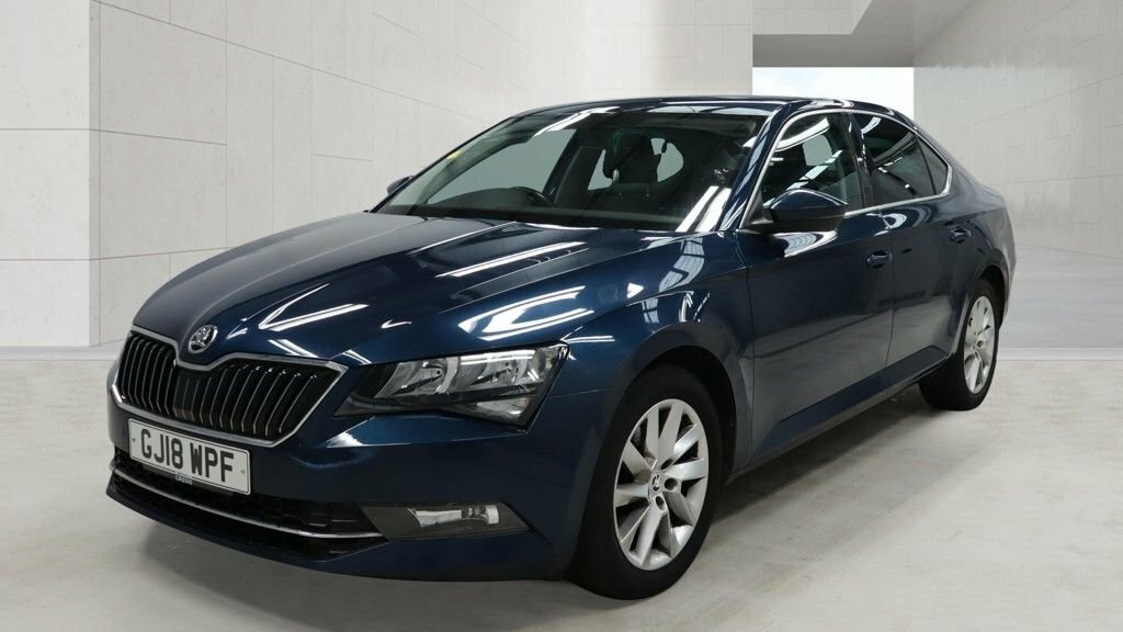 Skoda Superb 1.4L Se Technology Blue
