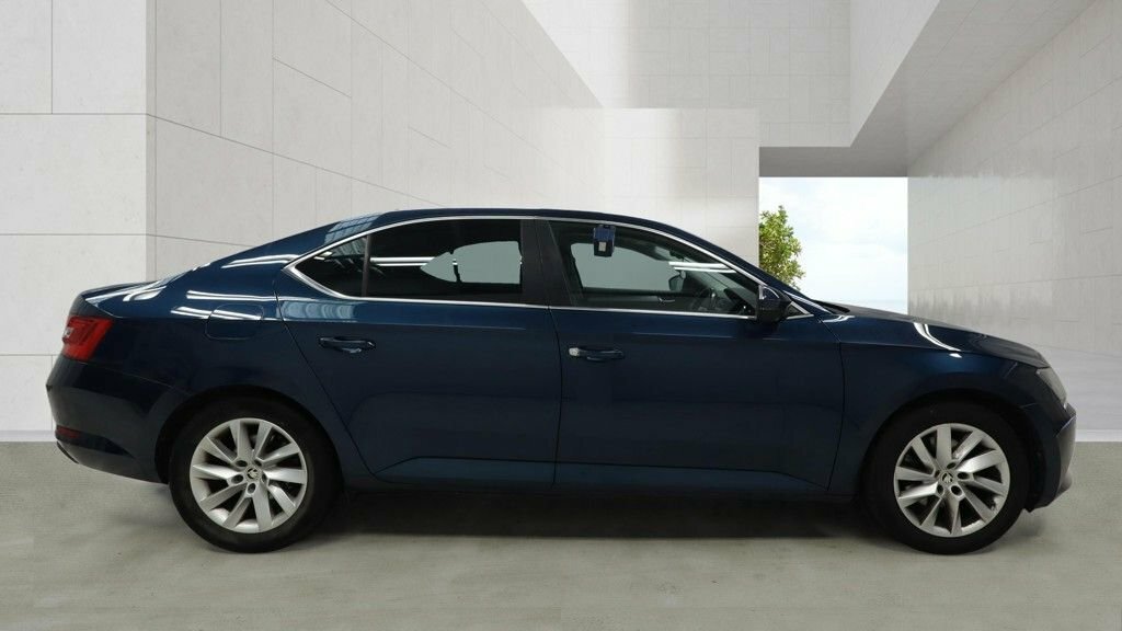 Skoda Superb 1.4L Se Technology Blue #6