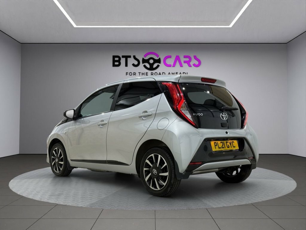 Toyota Aygo 1L X-trend Silver #6