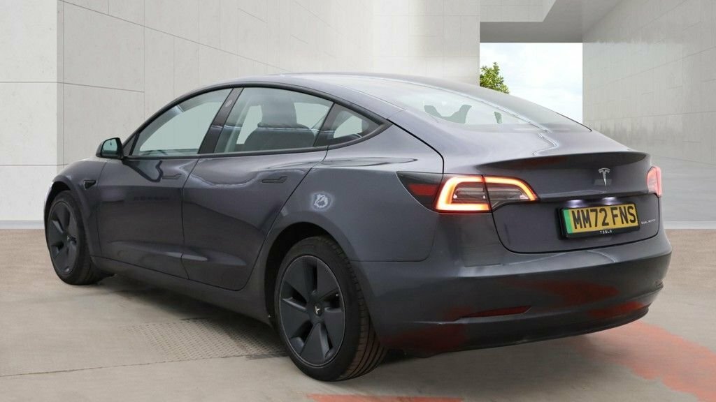 Tesla Model 3 Saloon Grey #4
