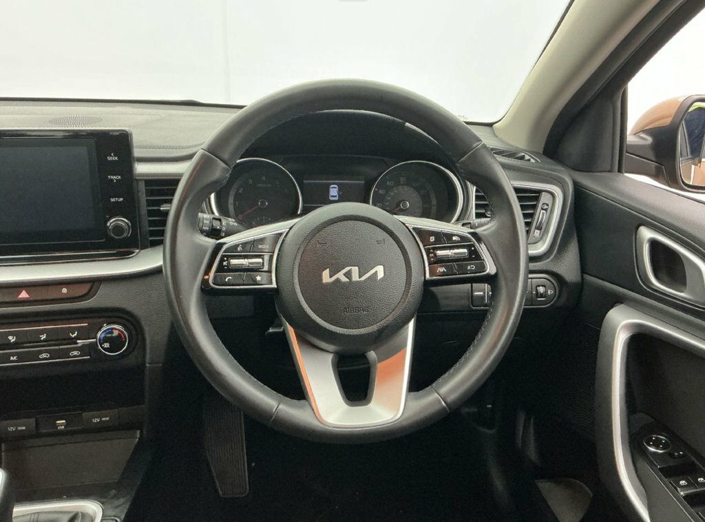 Kia Ceed 1L 2 Brown #2