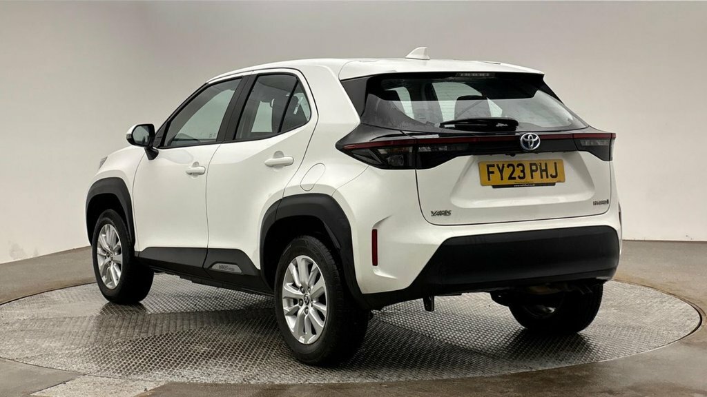 Toyota Yaris Cross 1.5L Icon White #3