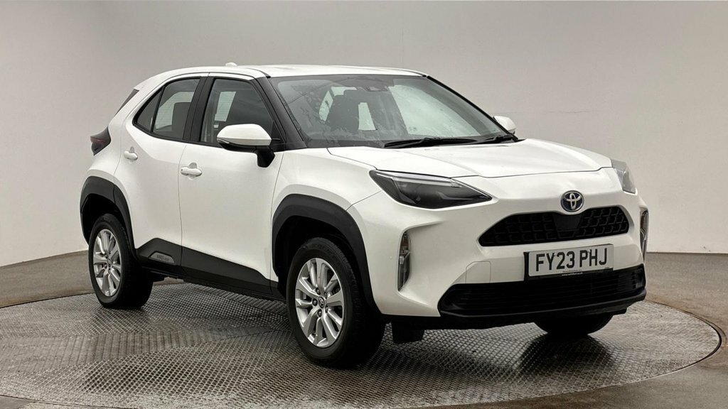 Toyota Yaris Cross 1.5L Icon White