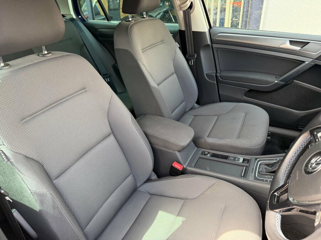 Volkswagen e-Golf Hatchback White #8