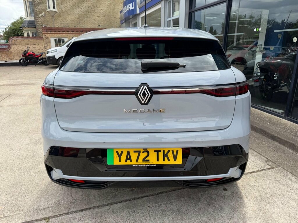 Renault Megane E-Tech 60Kwh Equilibre Optimum Charge Grey #5