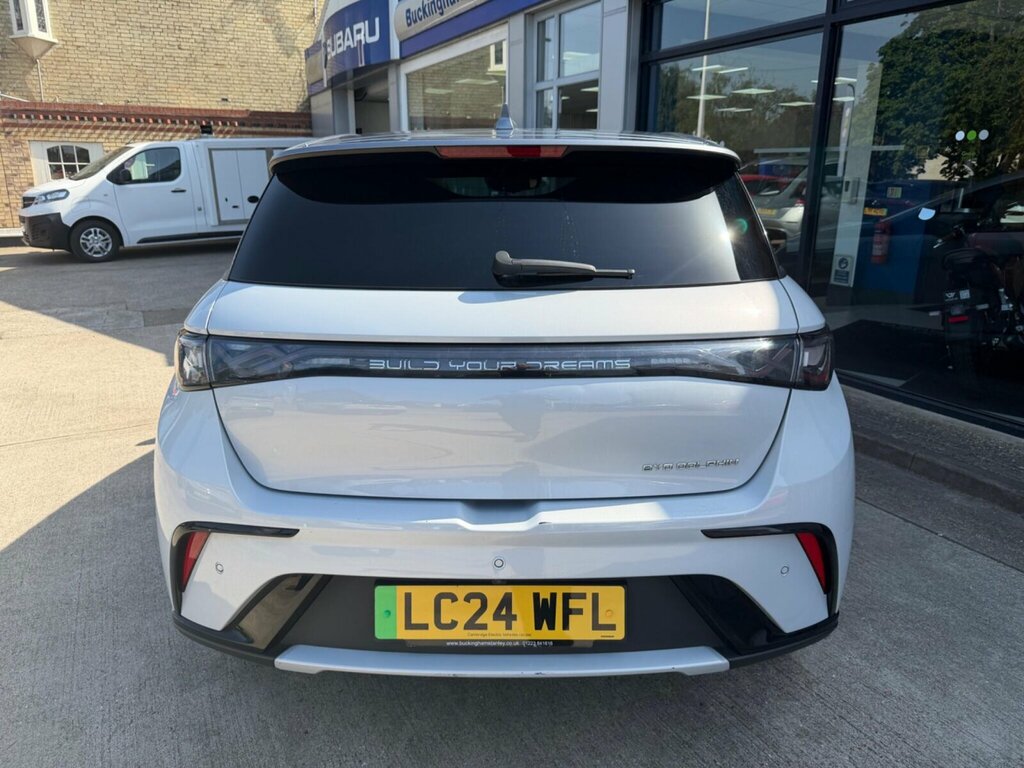 Byd Dolphin 60.48Kwh Design Silver #5