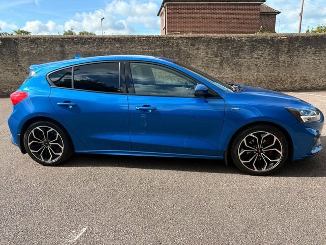 Ford Focus 2021 1.0T Ecoboost St-line X Hatchback Blue