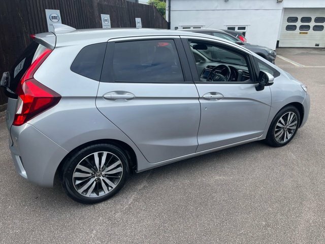 Honda Jazz 2017 1.3 I-vtec Ex Navi Hatchback Cvt E Silver #6