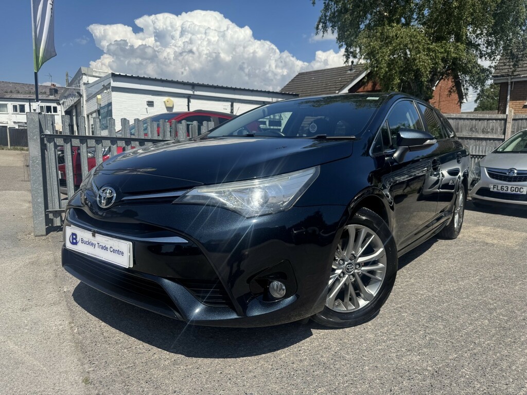 Toyota Avensis Estate 1.6 D-4d Business Edition 201616 Grey