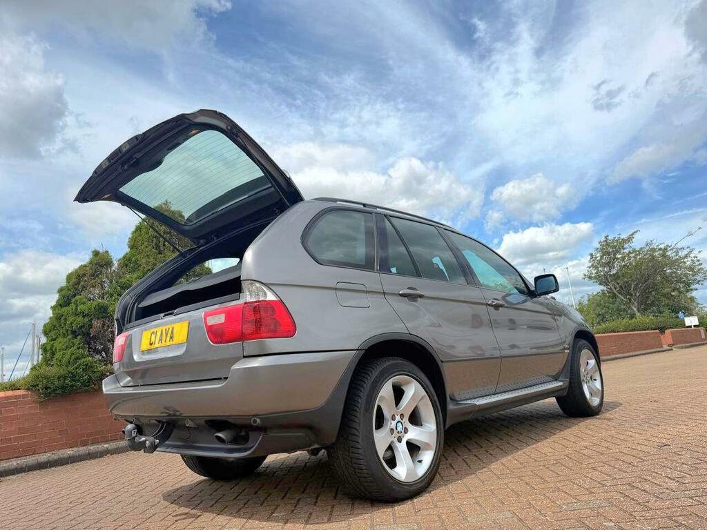 BMW X5 Estate Black #13