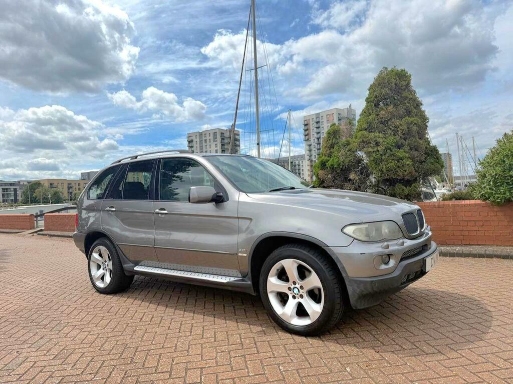 BMW X5 Estate Black #1