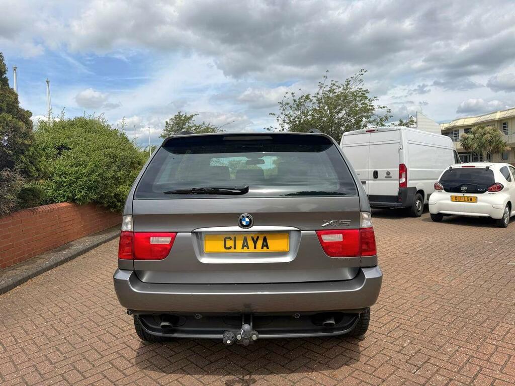BMW X5 Estate Black #9