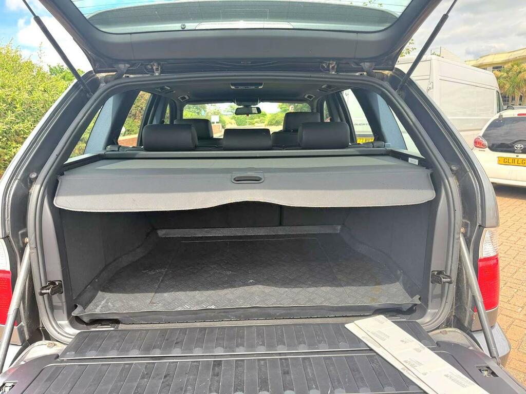 BMW X5 Estate Black #43
