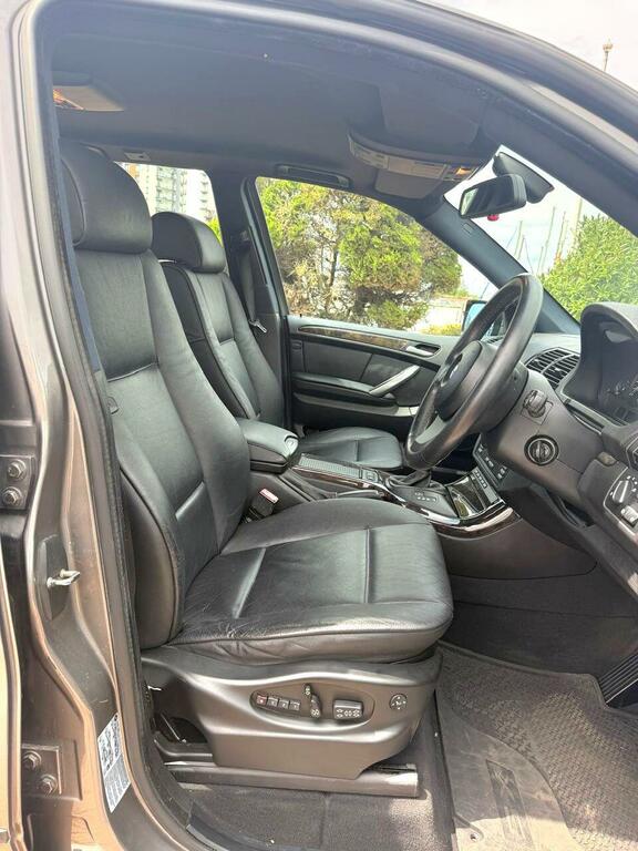 BMW X5 Estate Black #19