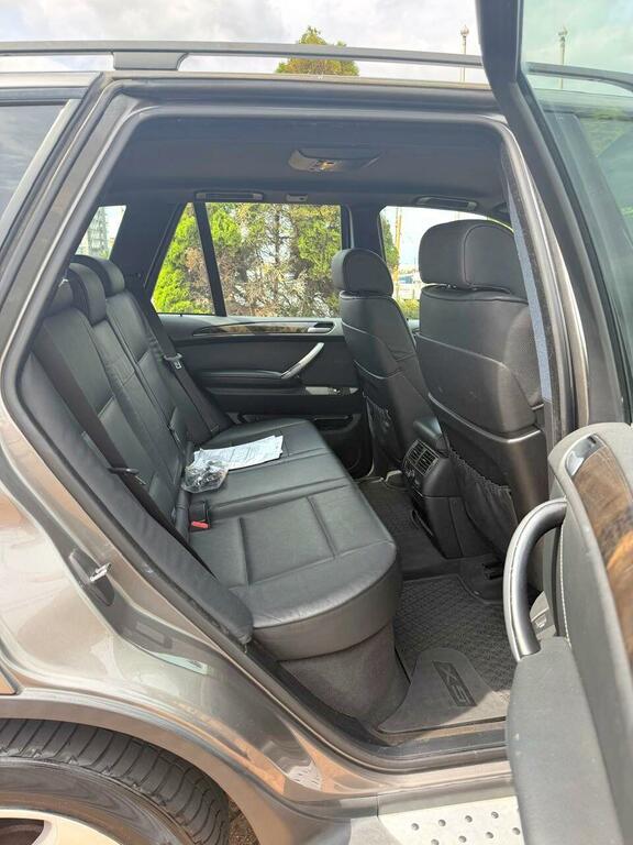 BMW X5 Estate Black #25
