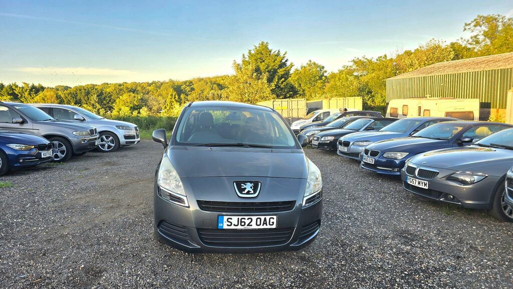 Peugeot 5008 Access Grey