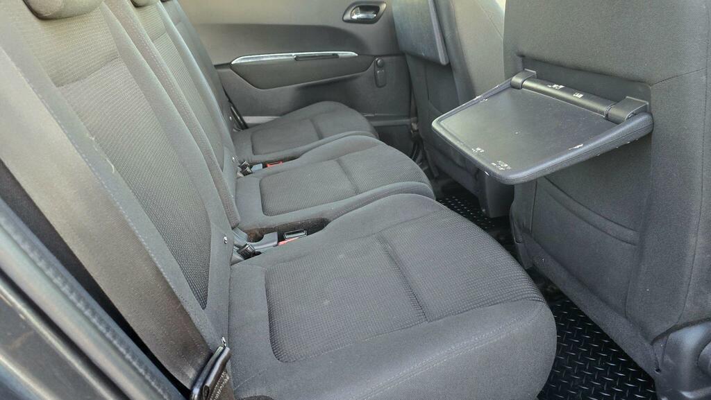 Peugeot 5008 Active White #15
