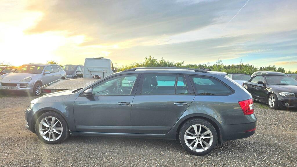 Skoda Octavia Se L Grey #3