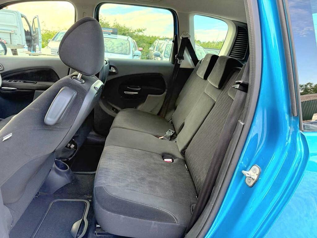Citroen C3 Picasso Mpv Red #44