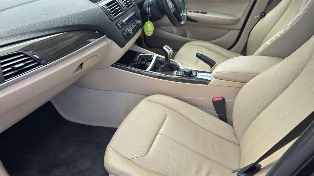 BMW 1 Series 2.0 120D Se Silver #38