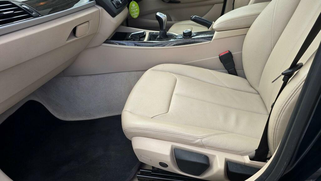 BMW 1 Series 2.0 120D Se Silver #39