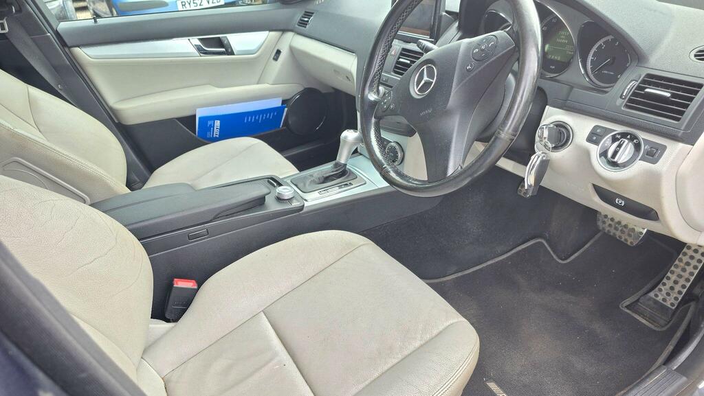 Mercedes-Benz C Class Saloon 1.8 C250 Blueefficiency Elegance Euro Silver #12