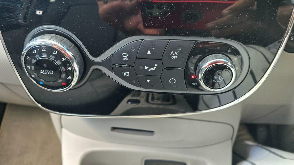Renault Zoe Dynamique Nav 22Kwh Battery Lease 92 Bhp White #29