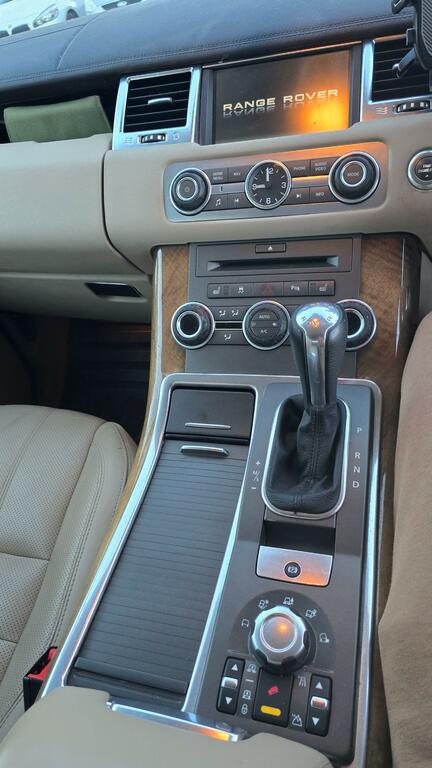 Land Rover Range Rover Sport Gold #38