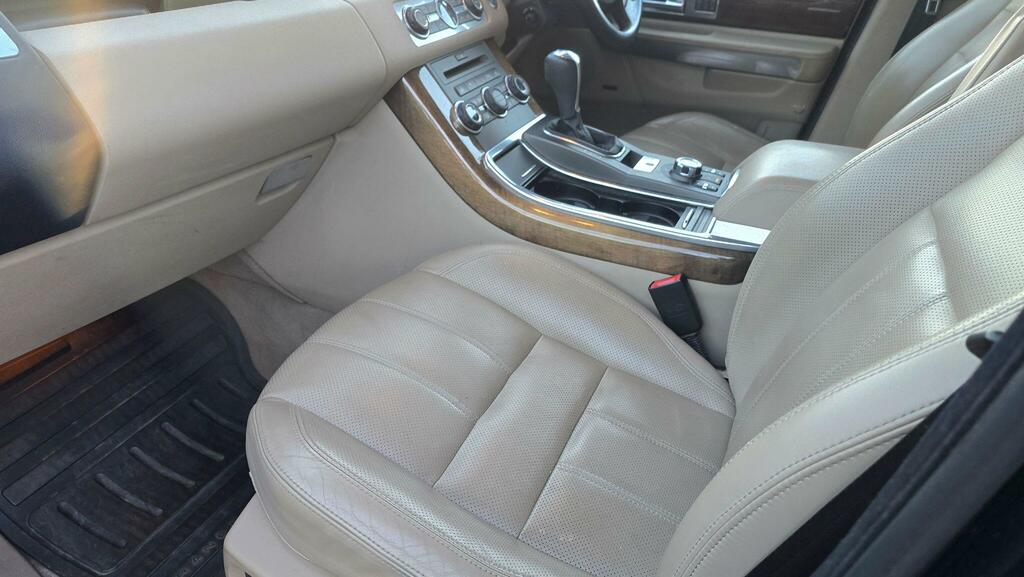 Land Rover Range Rover Sport Gold #36