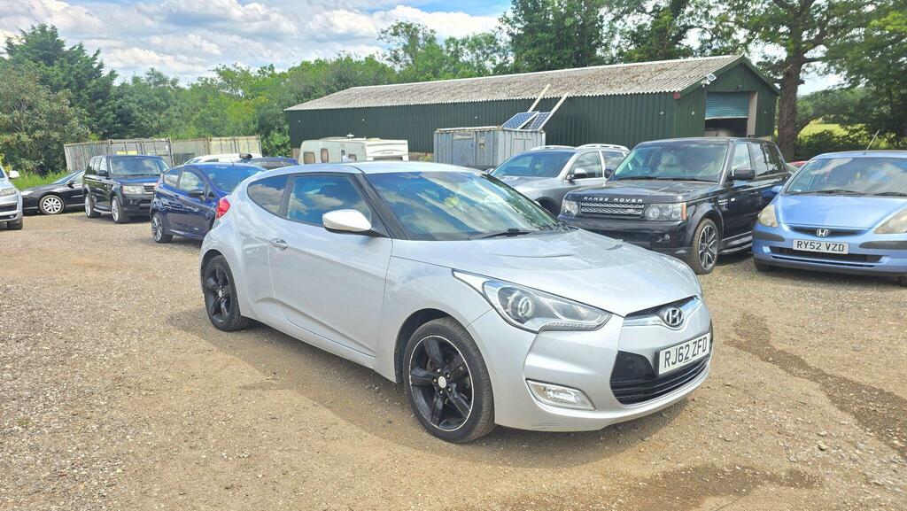 Hyundai Veloster Red #1